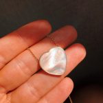 Colar coração madrepérola