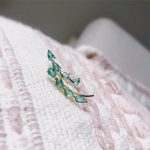 Brinco Earcuff gotas Esmeralda