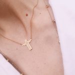 Colar Cristo de brilhantes
