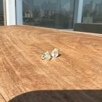 Brinco Oval Topázio Branco - Imagem 3