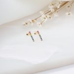 Brinco mini riviera zircônias coloridas