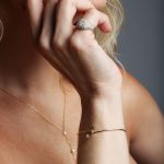 Anel Dedinho Cravejado Brilhantes