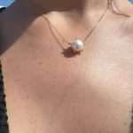 Colar Pérola Botão com Brilhantes