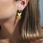 Brinco Triângulo 2 em 1